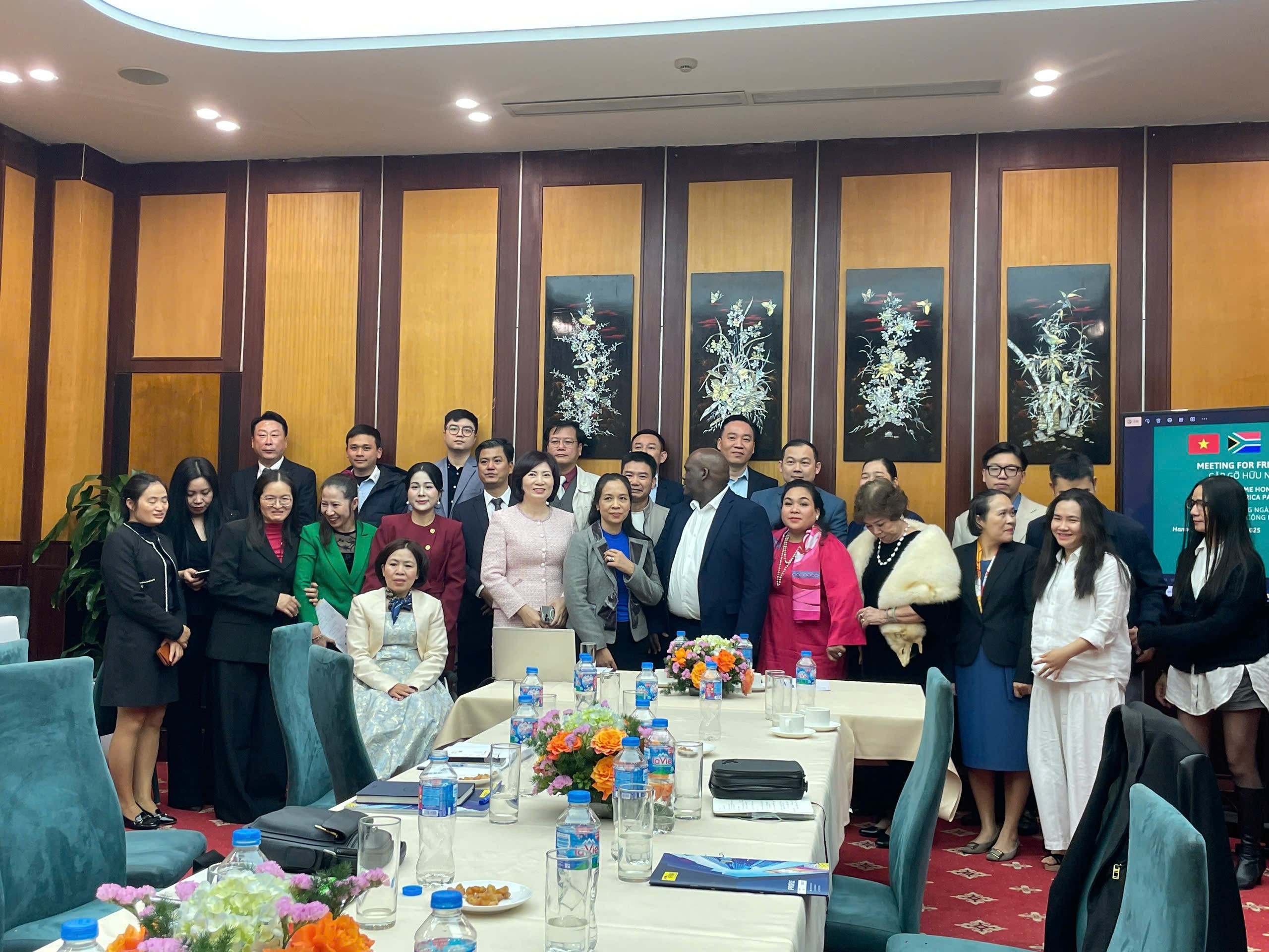 Việt Nam – Nam Phi: Mở rộng hợp tác Xuất nhập khẩu, Logistics và Kết nối Doanh nghiệp Châu Phi